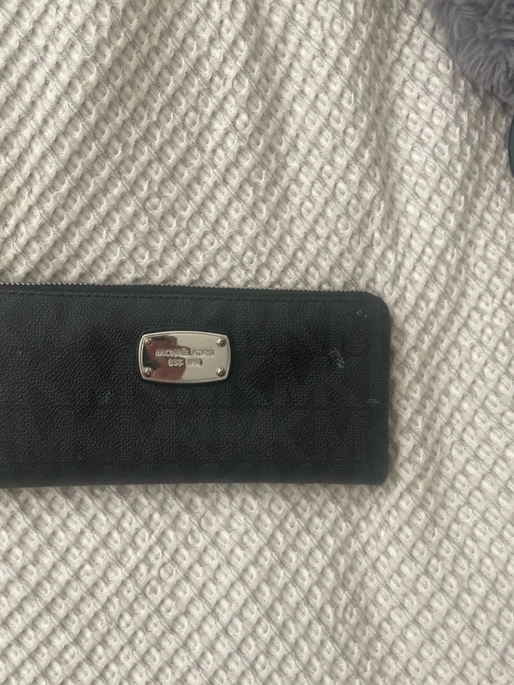 Michael Kors Black Leather Zip Wallet